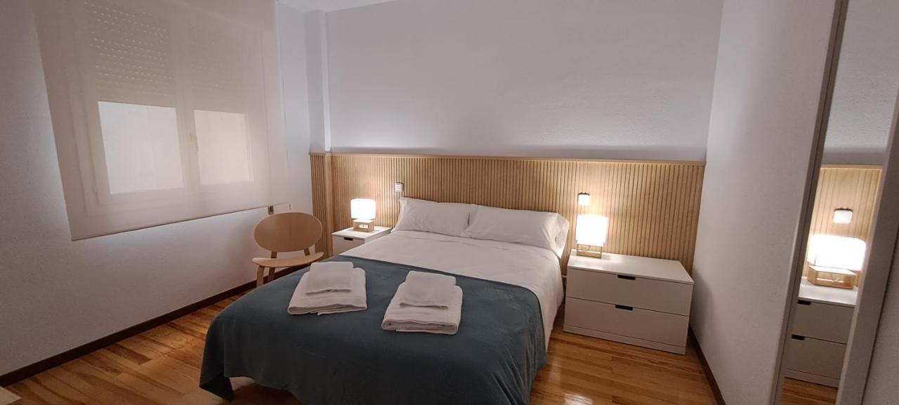 Erdizka, Centrico Apartamento Turistico Con La Mejor Vista Plaza De Los Fueros Estella Exterior foto